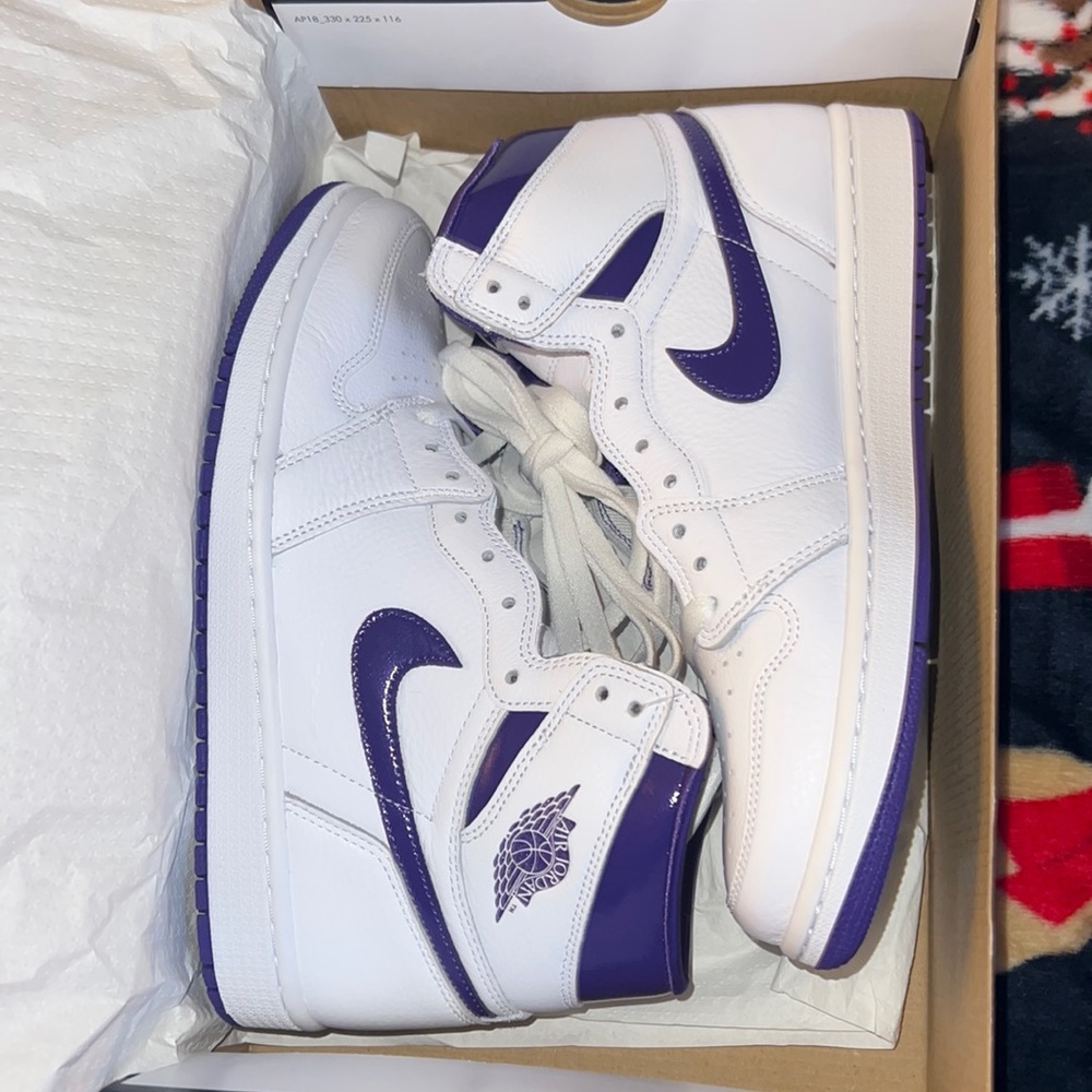 AIR JORDAN 1 - High OG Court - purple / white